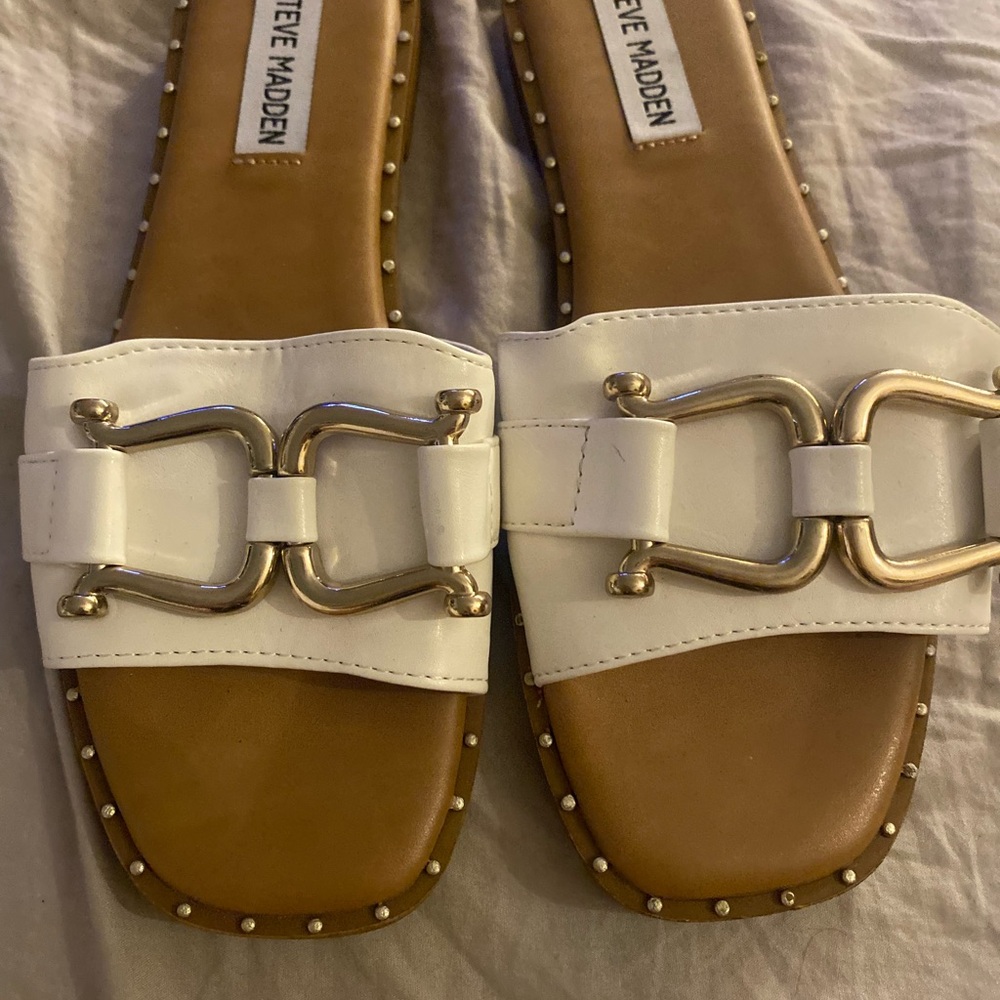 Steve Madden Gold and White slide Sandals